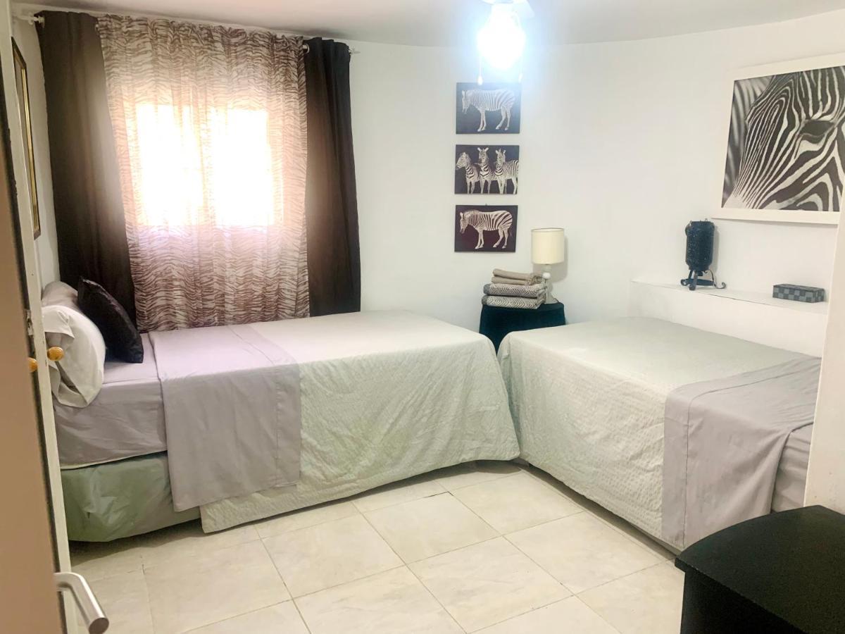 Casita A 3 Minutos De La Playa Con Aire Acondicionado E Internet Hébergement de vacances Roquetas de Mar